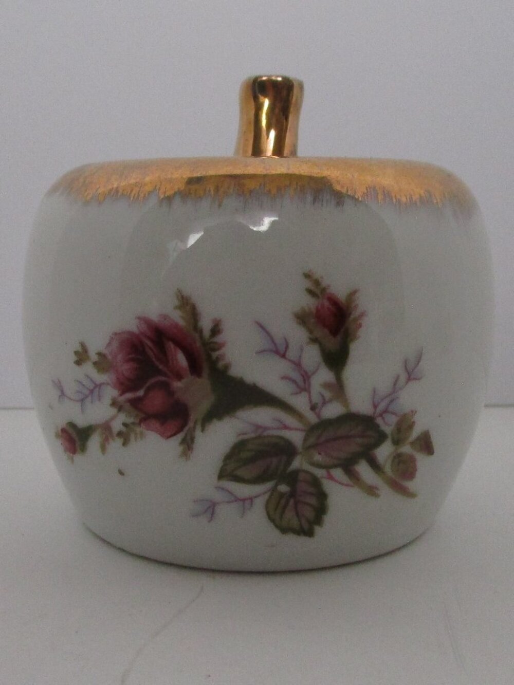 antique porcelain powder shaker